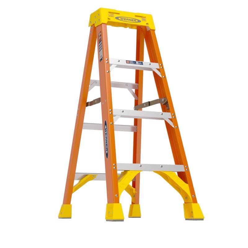 Werner 6204 4 ft. H Fiberglass Step Ladder Type IA 300 lb. cap.